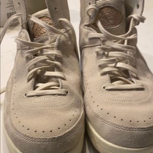 Jordan Retro 2 Suede